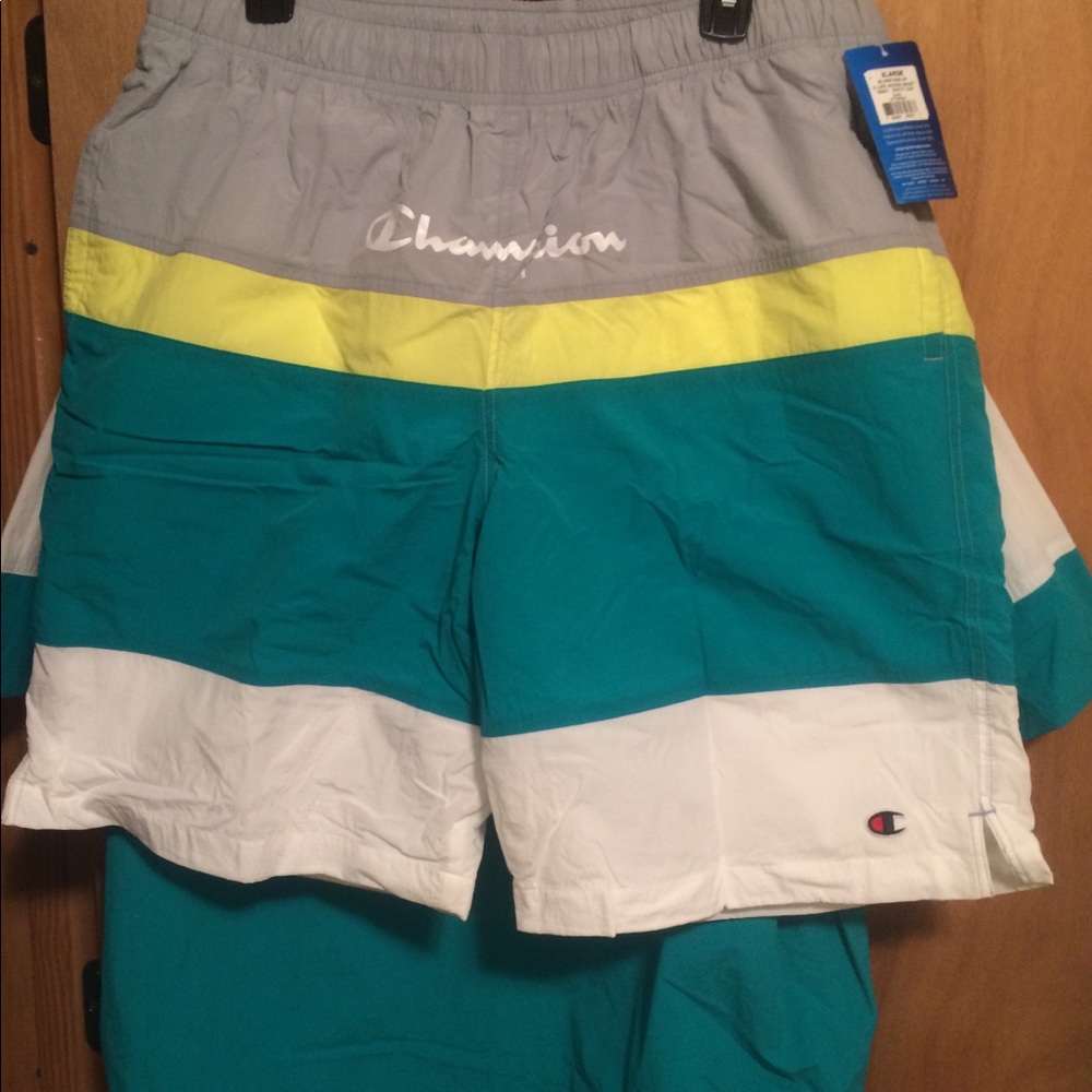 Champion hoodie shorts set